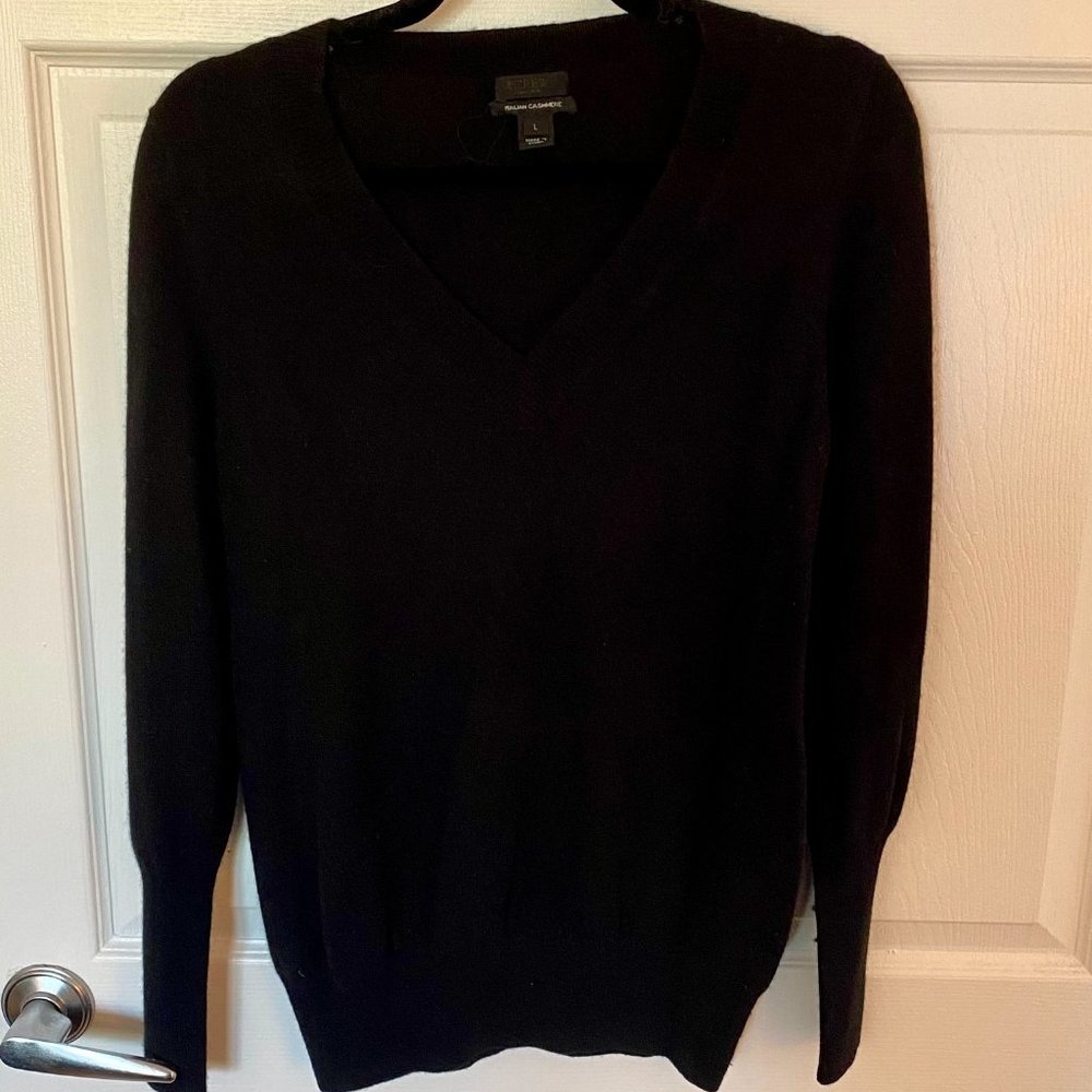 GUC J.Crew Cashmere V-Neck Sweater 29660